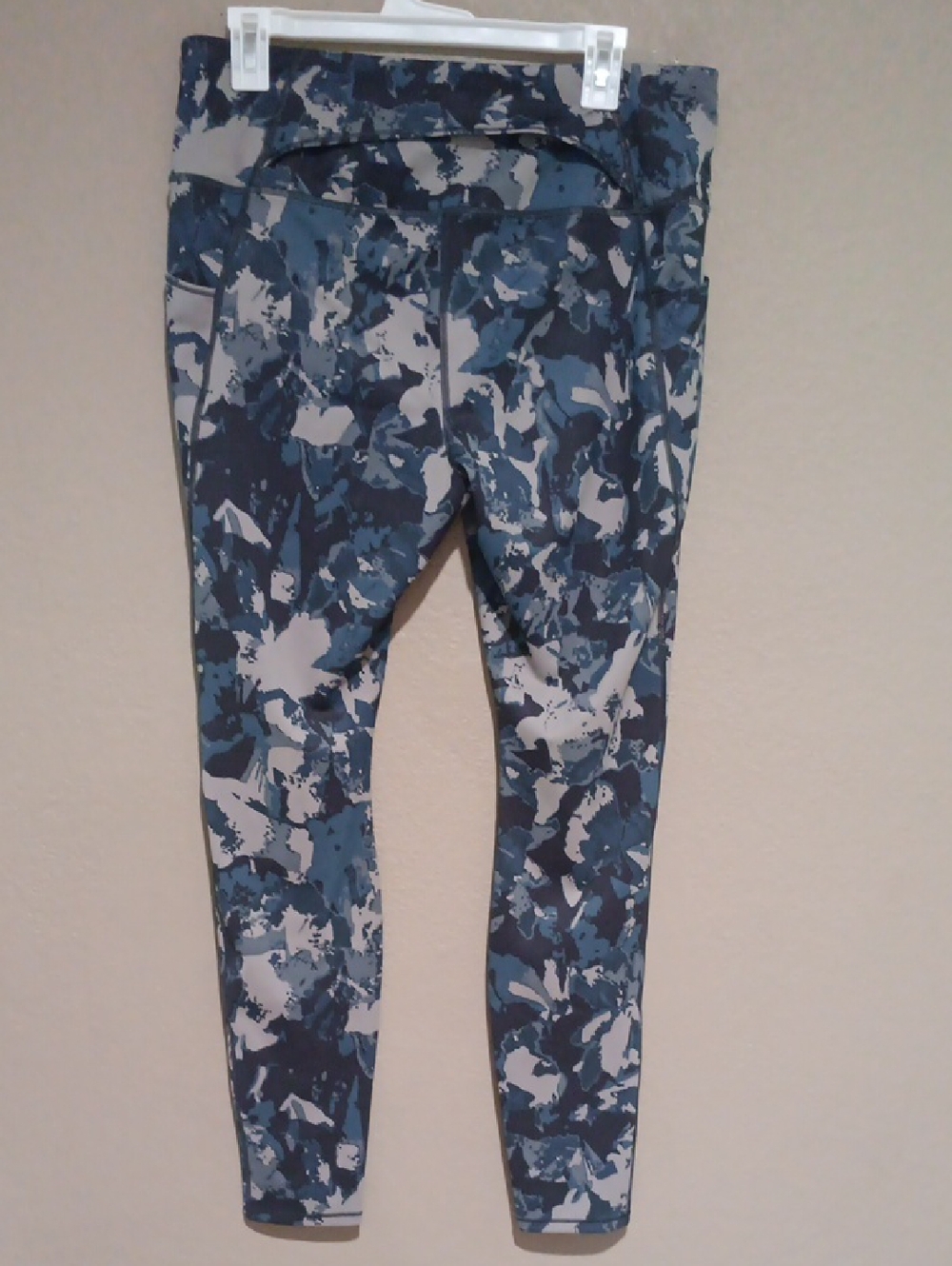Duluth Trading Co Blue and Gray Camo Leggings - Picture 4 of 5